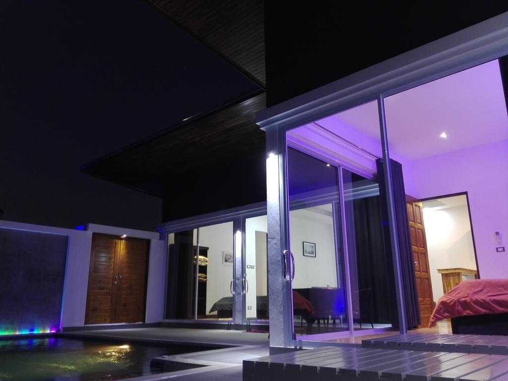 Rocking Chair Pool Villa Chaweng  Rom bilde