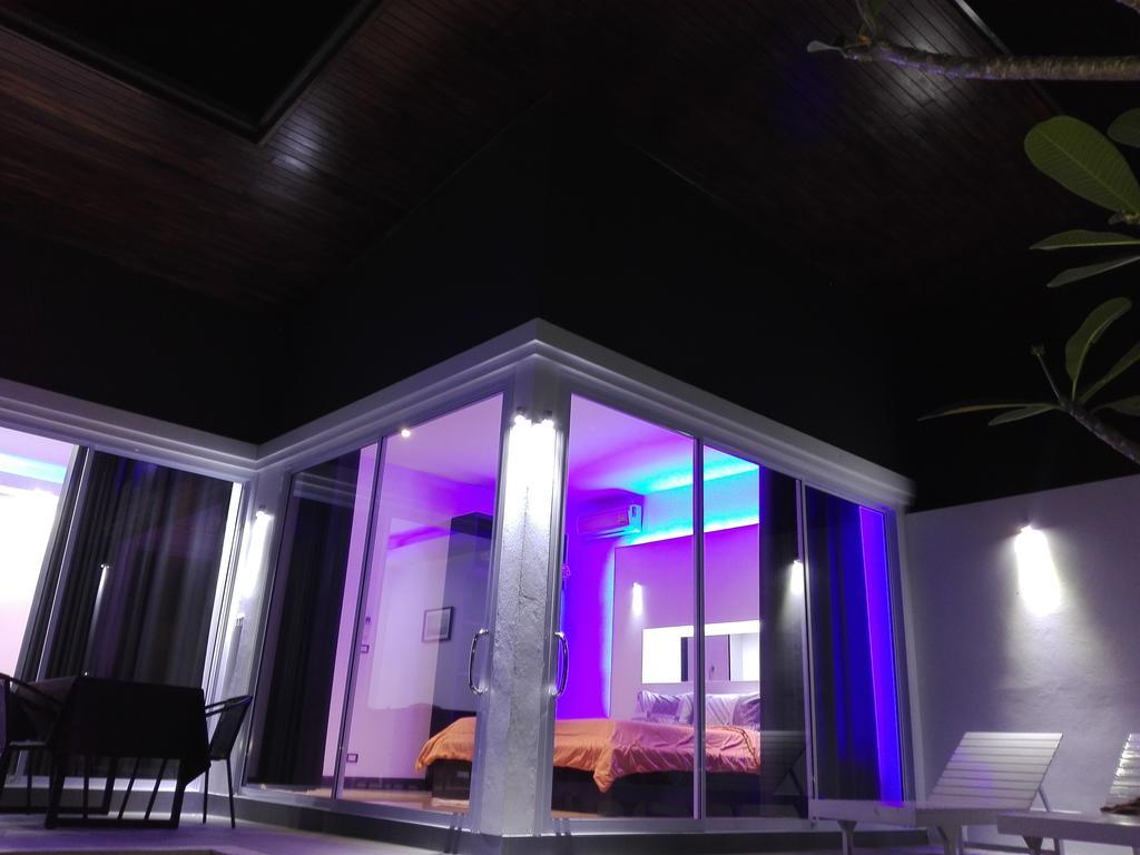 Rocking Chair Pool Villa Chaweng  Rom bilde